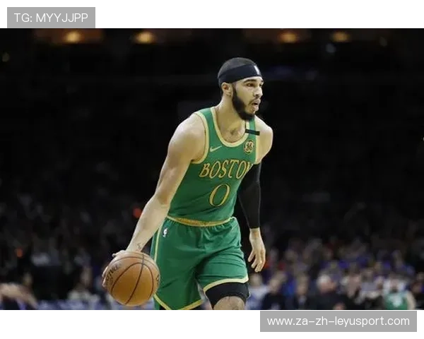 塔图姆外线精准连中,波士顿前半场持续领跑